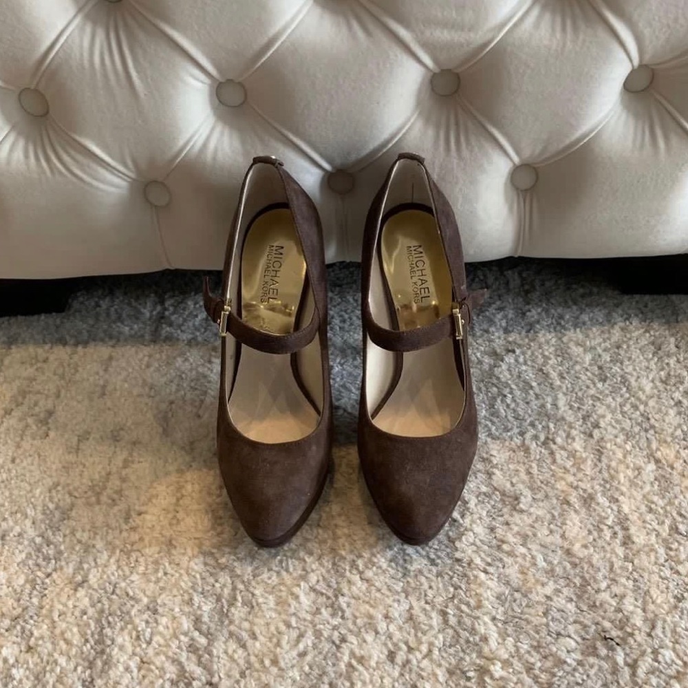 NEW Michael Kors Brown Suede Heels Sz 8